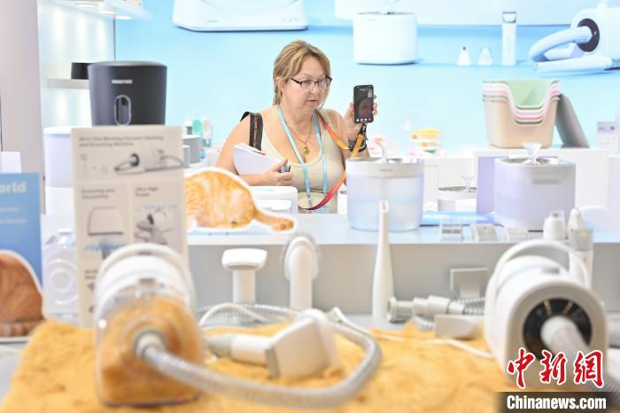 第137屆廣交會(huì)第三期:寵物用品展區(qū)人氣旺